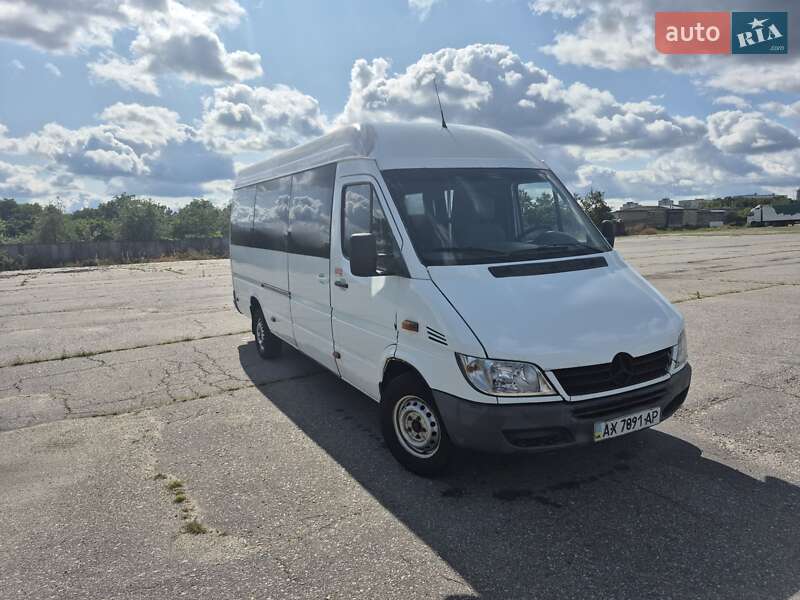 Mercedes-Benz Sprinter 2004