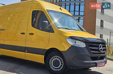 Грузовой фургон Mercedes-Benz Sprinter 2020 в 