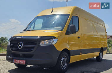 Грузовой фургон Mercedes-Benz Sprinter 2020 в 