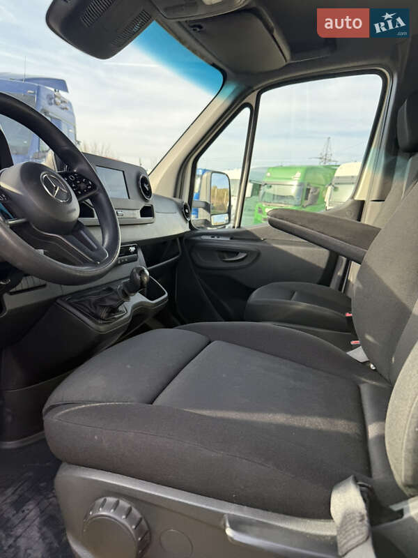 Грузовой фургон Mercedes-Benz Sprinter 2019 в Черновцах