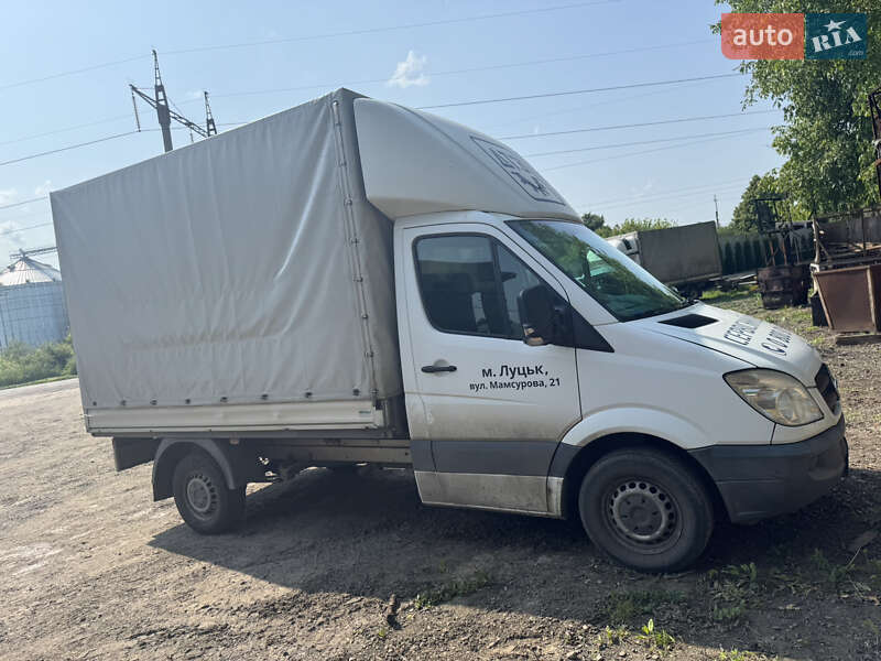 Mercedes-Benz Sprinter 2012