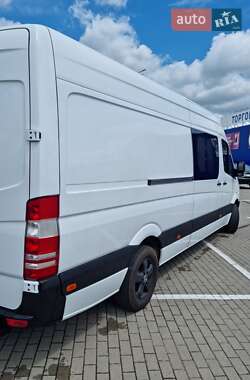 Грузопассажирский фургон Mercedes-Benz Sprinter 2011 в 