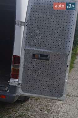 Грузовой фургон Mercedes-Benz Sprinter 1998 в 