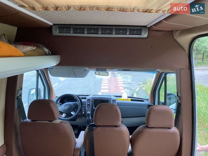 Mercedes-Benz Sprinter 2012