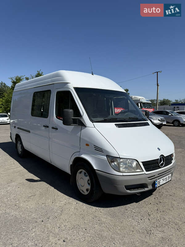 Mercedes-Benz Sprinter 2005