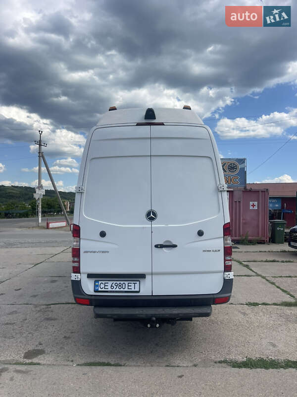 Вантажопасажирський фургон Mercedes-Benz Sprinter 2015 в Чернівцях