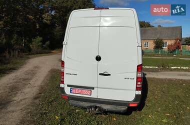 Вантажний фургон Mercedes-Benz Sprinter 2015 в 