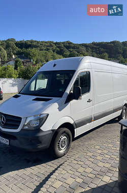 Грузовой фургон Mercedes-Benz Sprinter 2015 в Черновцах