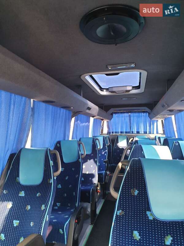 Туристический / Междугородний автобус Mercedes-Benz Sprinter 2006 в Сарнах