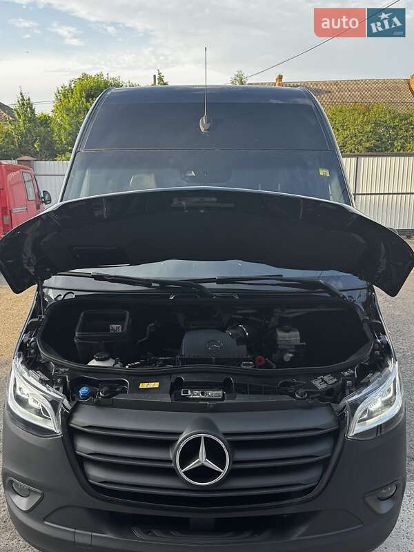 Грузовой фургон Mercedes-Benz Sprinter 2023 в Нововолынске