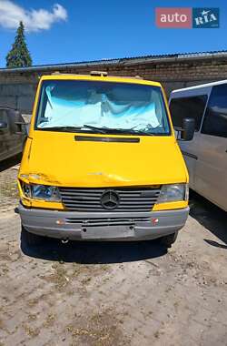 Эвакуатор Mercedes-Benz Sprinter 1999 в Львове