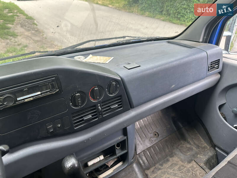 Грузовой фургон Mercedes-Benz Sprinter 1997 в Светловодске