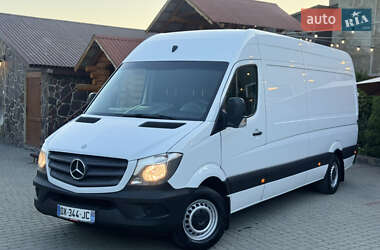 Вантажний фургон Mercedes-Benz Sprinter 2015 в Іршаві