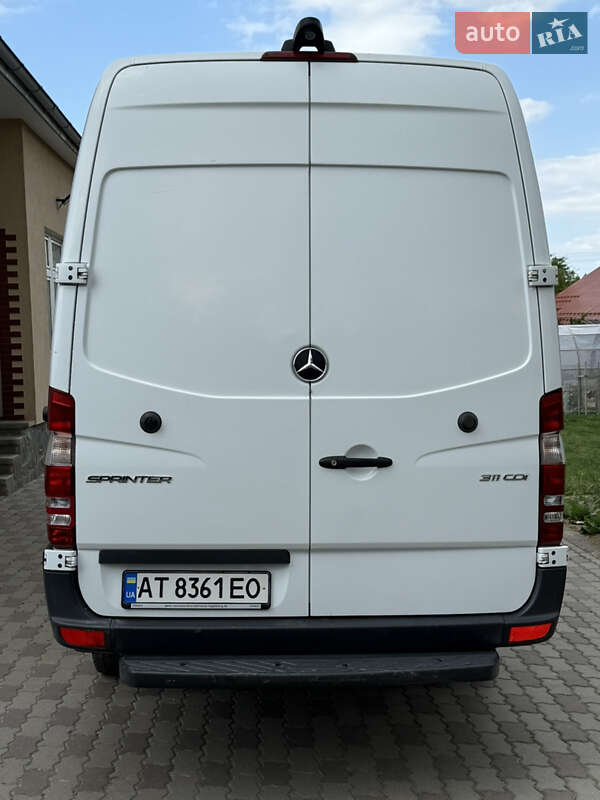Грузовой фургон Mercedes-Benz Sprinter 2017 в Коломые