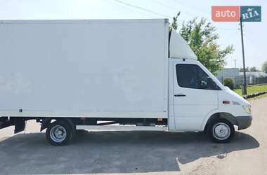 Грузовой фургон Mercedes-Benz Sprinter 2005 в 