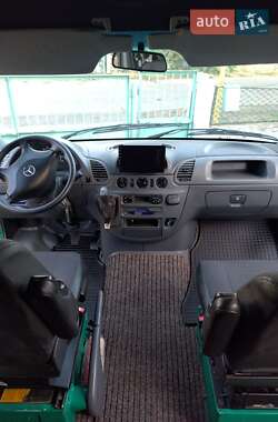 Микроавтобус Mercedes-Benz Sprinter 2000 в 