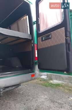 Микроавтобус Mercedes-Benz Sprinter 2000 в 
