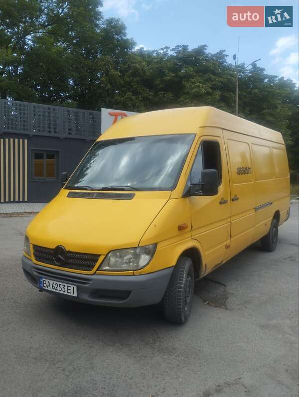 Mercedes-Benz Sprinter 2005