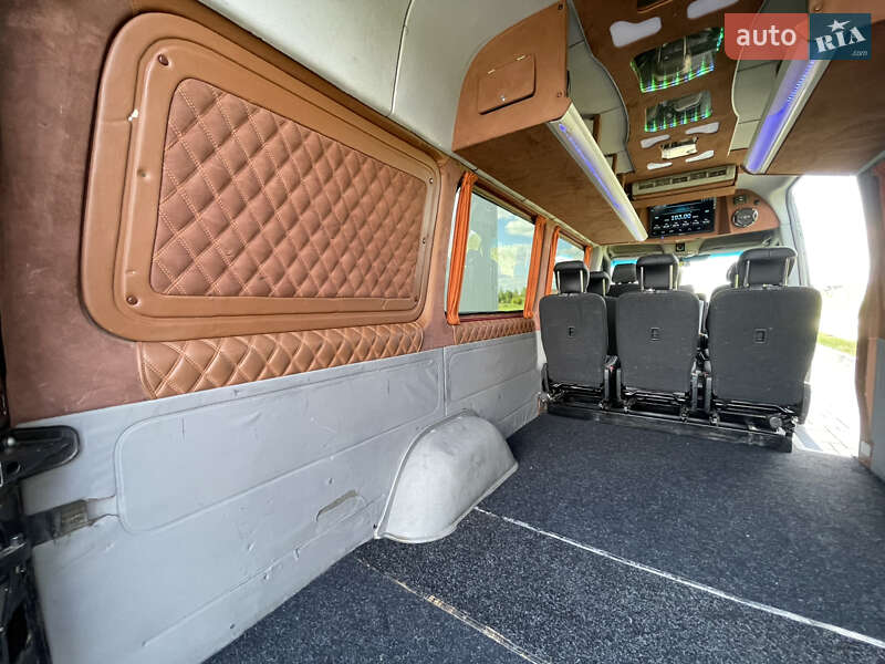 Мікроавтобус Mercedes-Benz Sprinter 2015 в Рівному