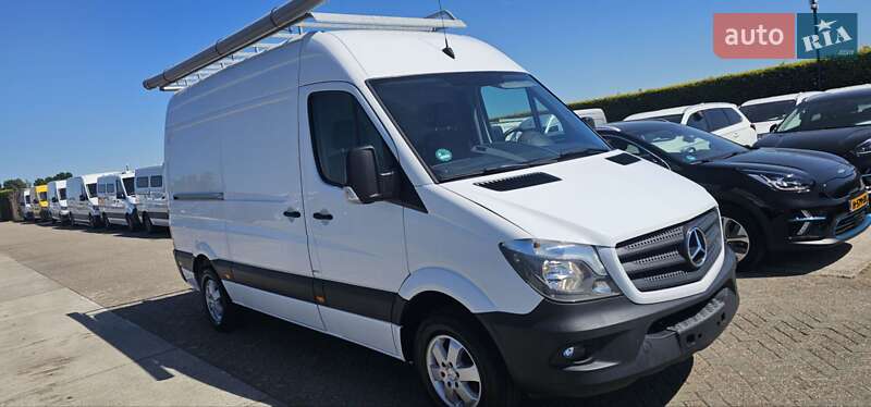 Грузовой фургон Mercedes-Benz Sprinter 2016 в 