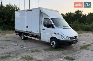 Грузовой фургон Mercedes-Benz Sprinter 2005 в 