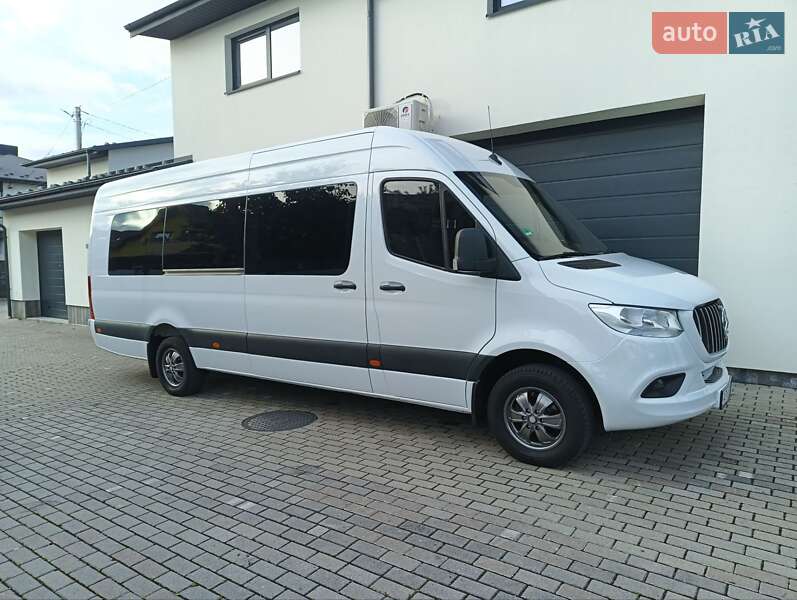 Вантажопасажирський фургон Mercedes-Benz Sprinter 2020 в Коломиї