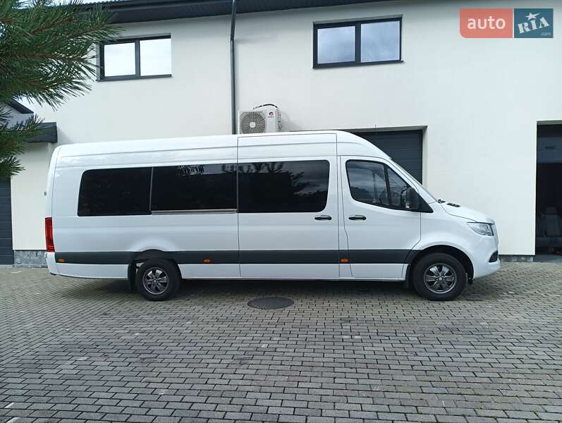 Вантажопасажирський фургон Mercedes-Benz Sprinter 2020 в Коломиї