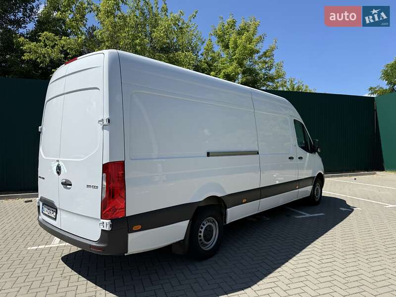 Грузовой фургон Mercedes-Benz Sprinter 2023 в Киеве