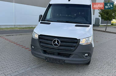 Грузовой фургон Mercedes-Benz Sprinter 2019 в 