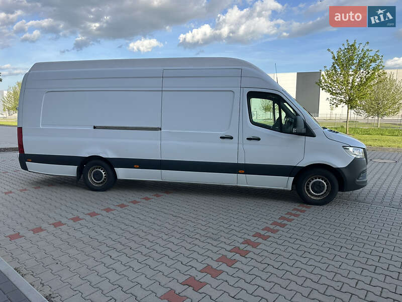 Вантажний фургон Mercedes-Benz Sprinter 2019 в Тячеві