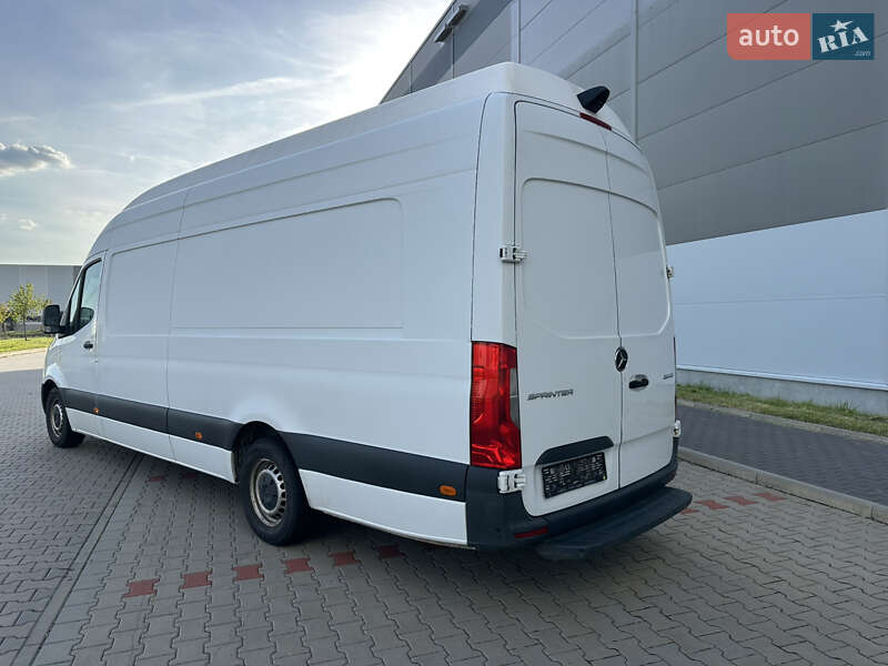Вантажний фургон Mercedes-Benz Sprinter 2019 в Тячеві