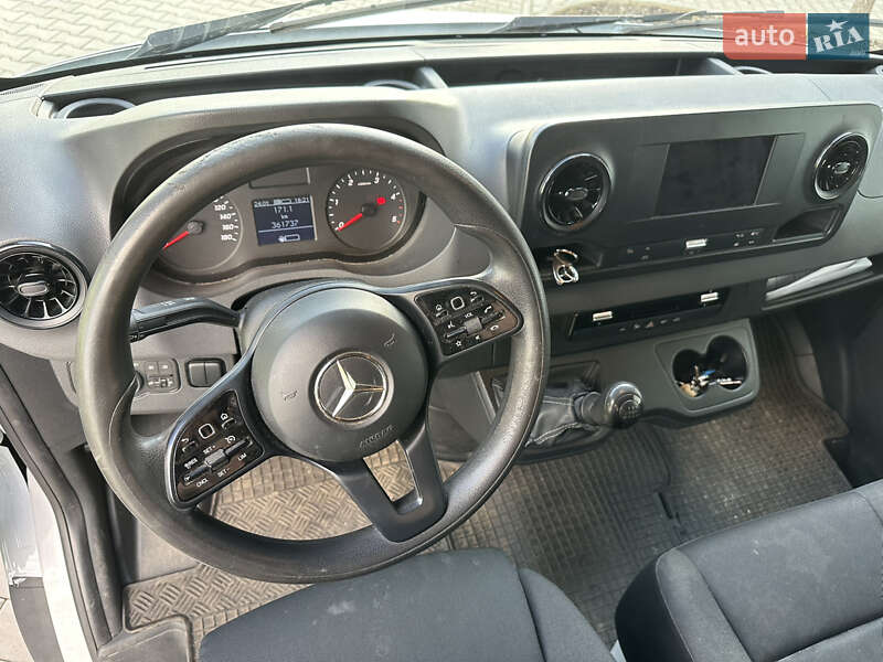 Вантажний фургон Mercedes-Benz Sprinter 2019 в Тячеві