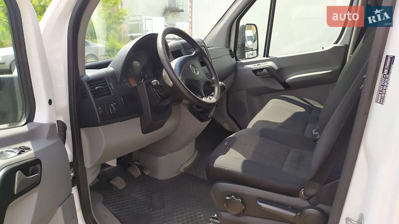 Вантажний фургон Mercedes-Benz Sprinter 2017 в Рівному