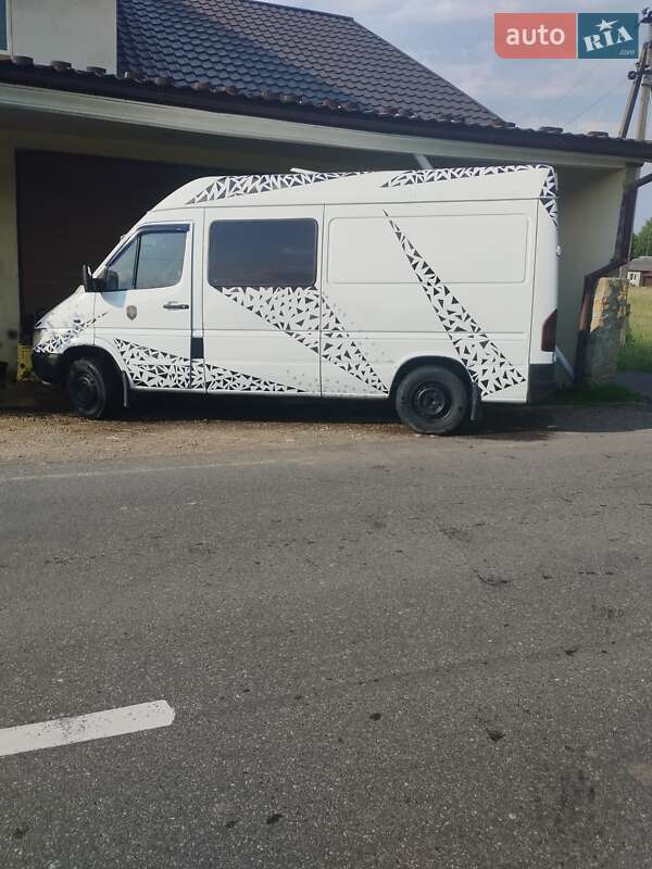 Микроавтобус Mercedes-Benz Sprinter 2003 в Стопчатове