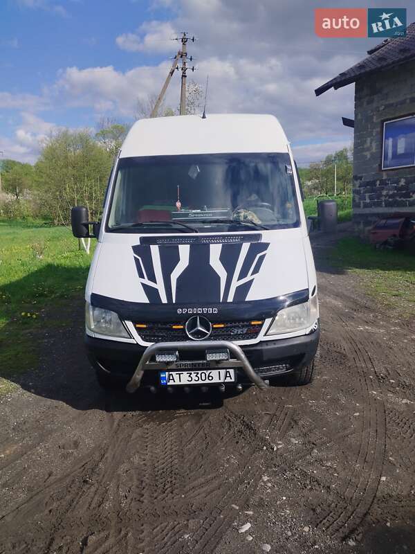Микроавтобус Mercedes-Benz Sprinter 2003 в Стопчатове