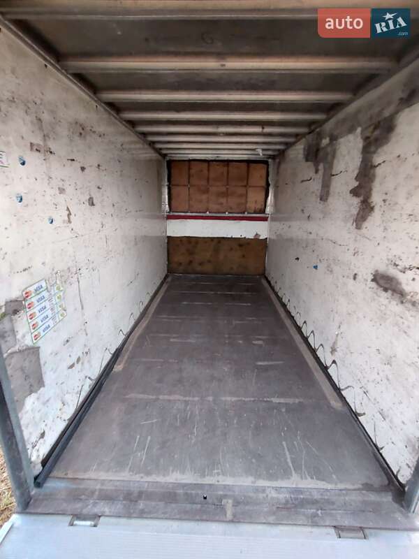 Грузовой фургон Mercedes-Benz Sprinter 2005 в Стрые