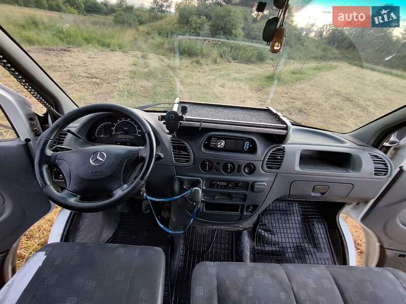 Грузовой фургон Mercedes-Benz Sprinter 2005 в Стрые