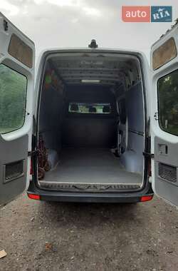 Грузовой фургон Mercedes-Benz Sprinter 2006 в 