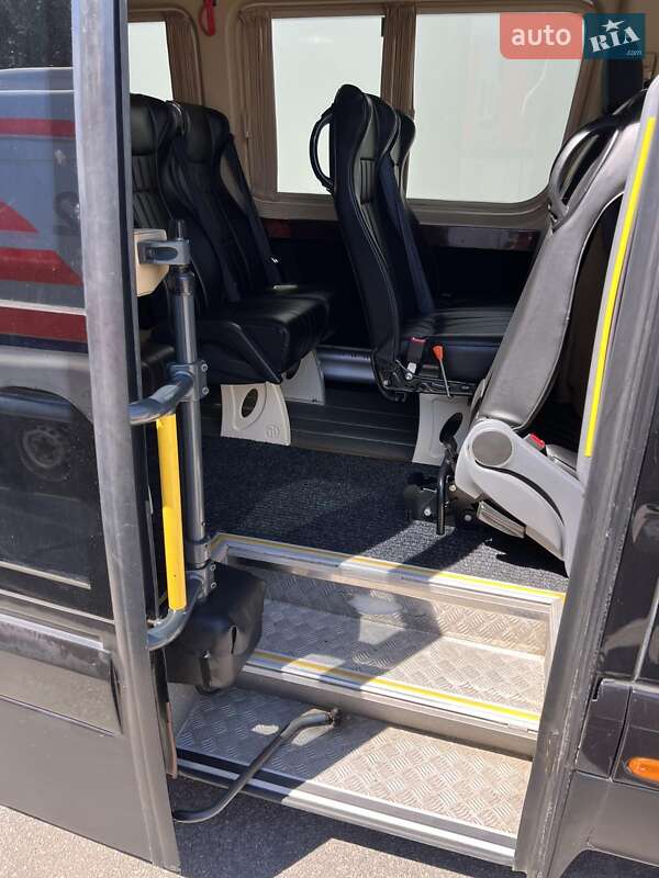 Туристичний / Міжміський автобус Mercedes-Benz Sprinter 2014 в Києві