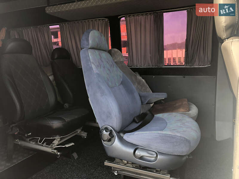 Микроавтобус Mercedes-Benz Sprinter 2005 в Ужгороде