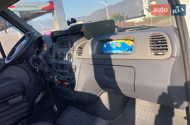 Микроавтобус Mercedes-Benz Sprinter 2005 в 