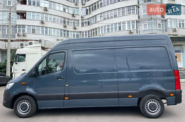 Грузовой фургон Mercedes-Benz Sprinter 2020 в 