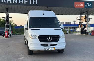 Грузовой фургон Mercedes-Benz Sprinter 2020 в 