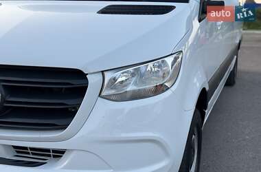 Грузовой фургон Mercedes-Benz Sprinter 2020 в 