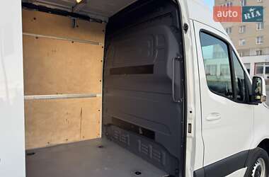 Грузовой фургон Mercedes-Benz Sprinter 2020 в 
