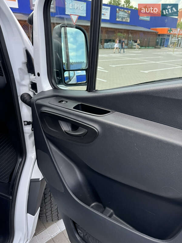 Грузовой фургон Mercedes-Benz Sprinter 2020 в Калуше