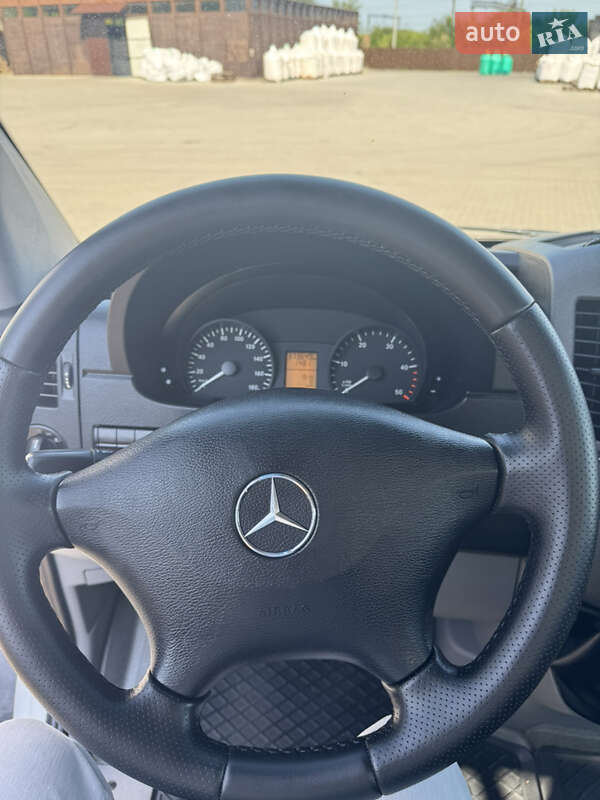 Самосвал Mercedes-Benz Sprinter 2012 в Дубно