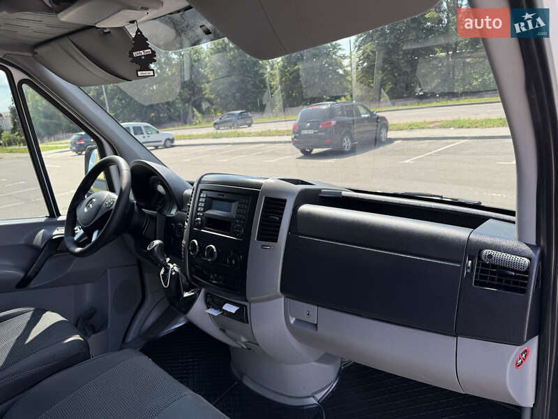 Грузовой фургон Mercedes-Benz Sprinter 2013 в Ровно