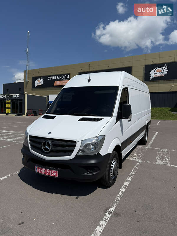 Грузовой фургон Mercedes-Benz Sprinter 2013 в Ровно