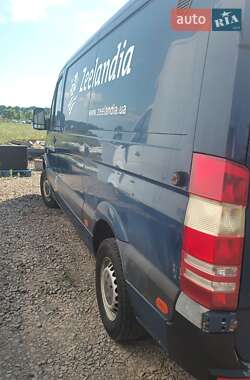 Грузовой фургон Mercedes-Benz Sprinter 2009 в 